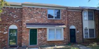 1924 Darnell DR Gallery 1