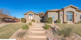 Stunning 2 Bedroom Fully Furnished Home. Community Pool & Mini Golf! Gallery 13