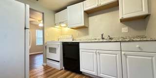 Charming 2BR/1BA St. Pete Home, Available Now! Gallery 4
