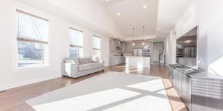 3341 Roseford Boulevard Gallery 21