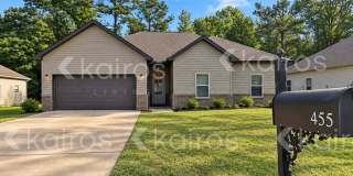 455 White Oak Circle Gallery 1