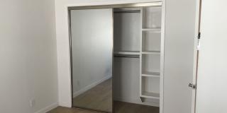 COMPLETELY REMODELED TOWNHOUSE FOR RENT Gallery 22