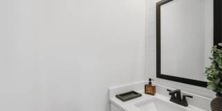 319 Orchid Street Gallery 19