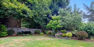 Desirable Oregon City / Luxury Home, High End Amenities, Central Air, Central Vac, Tank-less Hot Water & More! Gallery 39