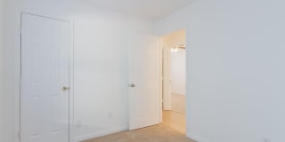 563 STAFFORDSHIRE Drive E Gallery 16