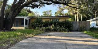 370 1ST Street Gallery 1