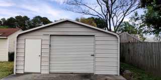 2 bedroom home with a garage Gallery 5