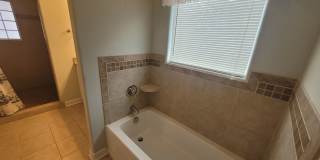 Stunning 4 Bedroom, 2.5 Bath Home Just 3 Blocks to Chesapeake Bay Gallery 40