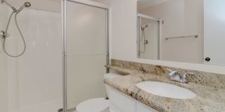 Spacious End-Unit 2 Bed, 2 Bath with Den For Lease in Irvine Gallery 11