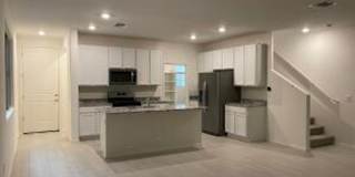 Beautiful 4Bdm 2.5Ba Home, Centrally located! Gallery 5
