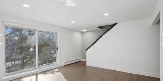 4201 North Paulina Street Gallery 4