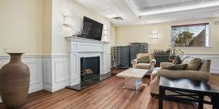 143 Hoyt Street Gallery 38