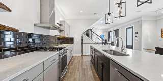 225 S Ohio Avenue Gallery 21