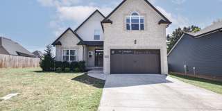 Pet Friendly Four Bedroom with Bonus! Gallery 1