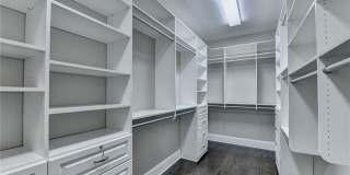11653 Parkside Avenue Gallery 35