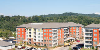 The District Gallery 32