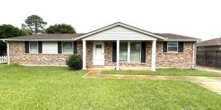 ** 4 Bed 2 Bath Located in Prattville ** Call 334-366-9198 for a self showing Gallery 1