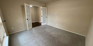 Beautiful and Cozy 3bed/2bath with an Office Available in North Norman! Gallery 8