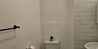 Renovated and Spacious 4Bedroom Townhouse in West Baltimore! Gallery 26