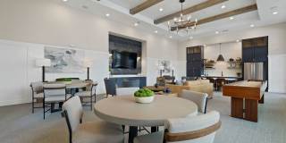 HōM at River Hills Gallery 6