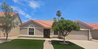 Spacious 4 Bedroom, 2 Bath Pool Home Within Walking Distance to Freestone Park! Spacious 4 Bedroom, 2 Bath Pool Home Within Walking Distance to Freestone Park! Gallery 1