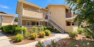 1+1 CREEKSIDE, AVAILABLE NOW! 1+1 CREEKSIDE, AVAILABLE NOW! Gallery 1