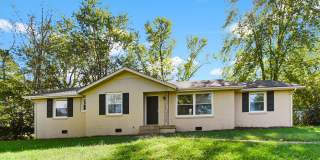 Pet Friendly Four Bedroom! Gallery 1