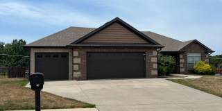 3 bedroom, 2 bathroom, 2 car garage, single family home located on the south of town Gallery 3