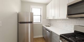3618 North Marshfield Ave. Apt. Gallery 15