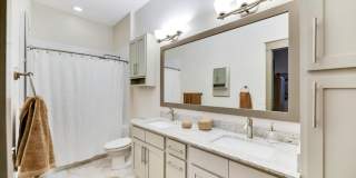 Varela Westshore Gallery 40