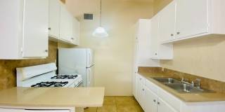 Swan Court Apartments - 1 and 2 Bedroom Homes! Gallery 12