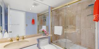 1 Grove Isle Dr Gallery 31