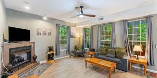 1052 Twin Oaks Rd Gallery 1