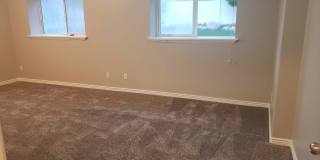 Beautiful 6 Bed 3 bath in Springville!! Gallery 18