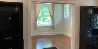 Lovely spacious 3 bedroom, 2 bath single family home! Gallery 5