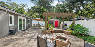 6640 Douglas Street Gallery 12