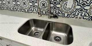 2620 NW 18th Ter Gallery 10