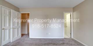 Beautiful 2bed/2bath Duplex!! Gallery 15
