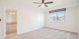 680 N GREEN Street Gallery 23