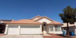 Charming Single-Story with 3-Car Garage! Charming Single-Story with 3-Car Garage! Gallery 1