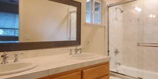 Beautiful Home On Corner Lot, Spacious Inisde, Nice Yard, A/C, New Kitchen Appliances! Gallery 11