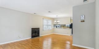 UNCG Area – Chancellors Court Townhomes. Walk to Campus and just minutes to Downtown! Gallery 22