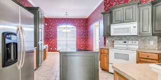 Beautiful Home With Lake View - 3 Bed + 2 Bath Beautiful Home With Lake View - 3 Bed + 2 Bath Gallery 32