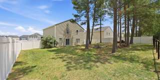 3 Bed 2.5 Bath With Fenced in Yard! Gallery 40