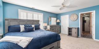 700 N Surrey Ave Gallery 22