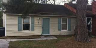 122 Corey Circle Gallery 1