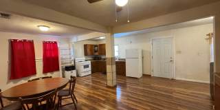 fully furnished 3-bedroom, 2-bathroom Gallery 6