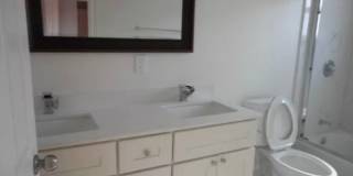 Beautiful & Cozy 4 Bedroom Home with Modern Upgrades! Gallery 4