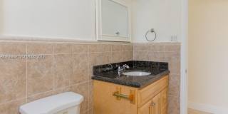 5520 Hayes St Gallery 22