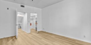 2222 BEACHWOOD Dr Gallery 30
